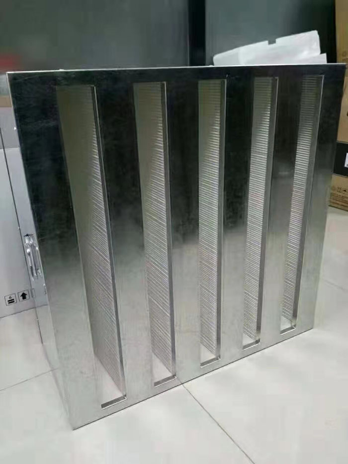 V型高效空氣過(guò)濾器又稱W型高效過(guò)濾器，箱式高效過(guò)濾器，W型V型組合式高效過(guò)濾器