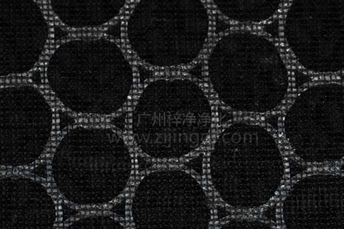 板式蜂窩活性炭過濾器具有比表面積大、吸附效率高、風阻小、壽命長等特點。