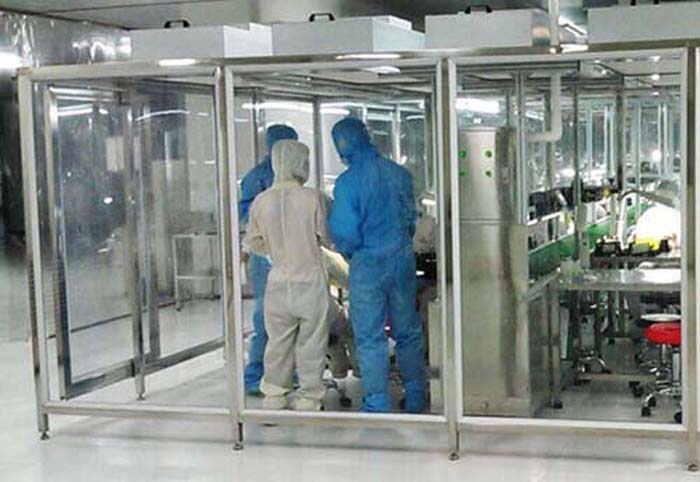 使用潔凈棚時(shí)，應(yīng)確保凈化空氣系統(tǒng)正常運(yùn)行，避免空氣污染。