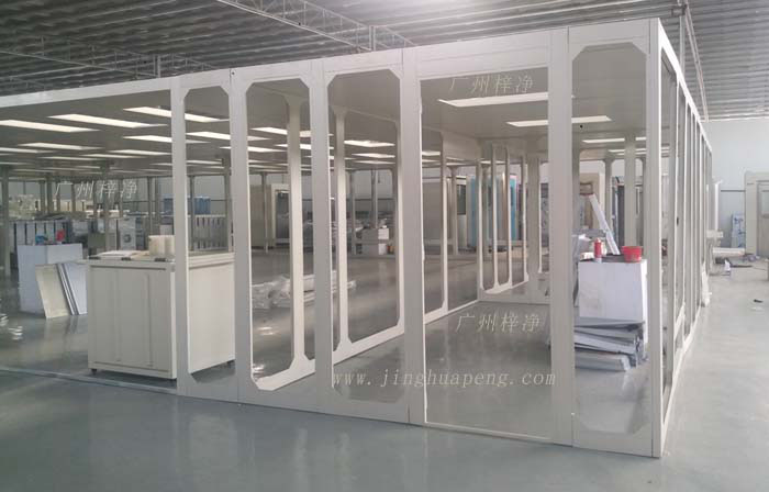 潔凈棚設(shè)計應(yīng)考慮使用者的安全